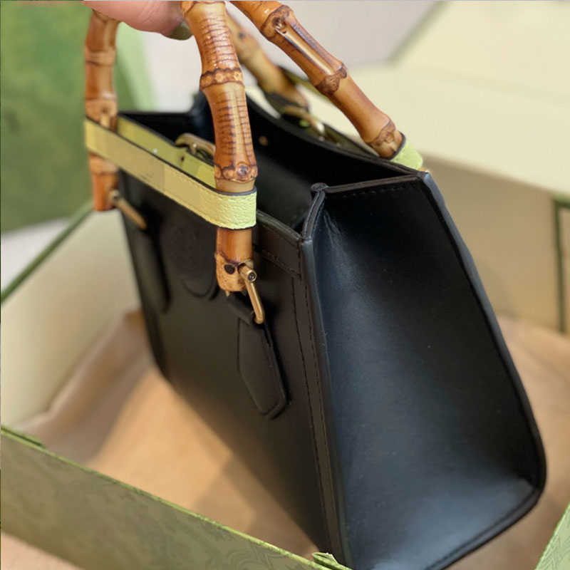 Designer Luxury GGs Bags For Womens Outlet Handbags Crossbody Purses ggitys Large Capacity Versatile Totes Multicolour Fashion Lnclined PI9C QYL1, Blue
Designer Luxury GGs Bags For Womens Outlet Handbags Crossbody Purses ggitys Large Capacity Versatile Totes Multicolour Fashion Lnclined PI9C QYL1, Blue