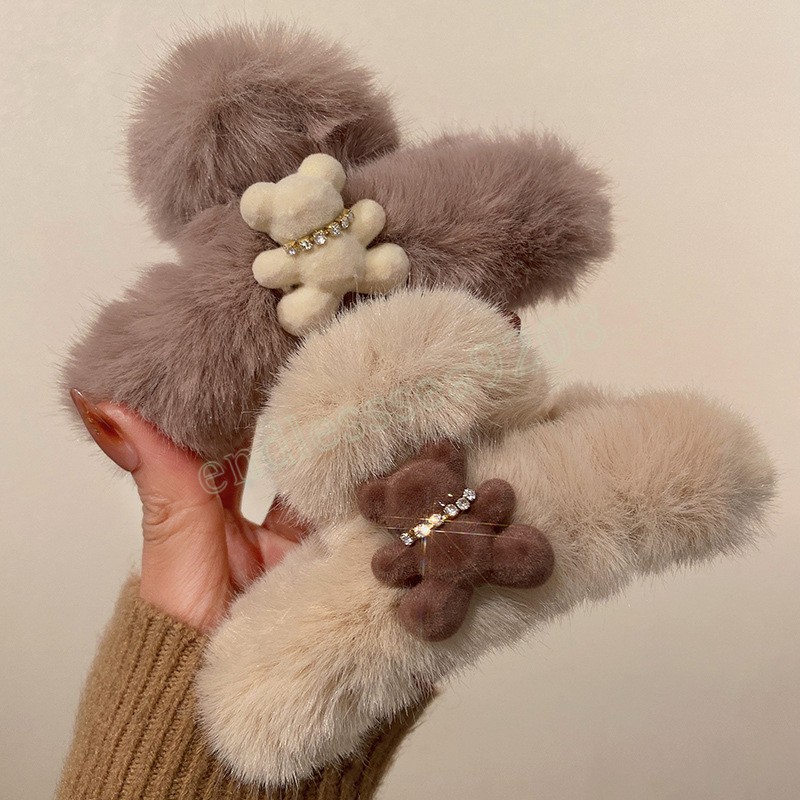 Cute Bear Winter Plush Acrylic Clamps Hair Claw Clips Women Girls Large Korean Rabbit Fur Hair Clip Hair Accessorie
Cute Bear Winter Plush Acrylic Clamps Hair Claw Clips Women Girls Large Korean Rabbit Fur Hair Clip Hair Accessorie