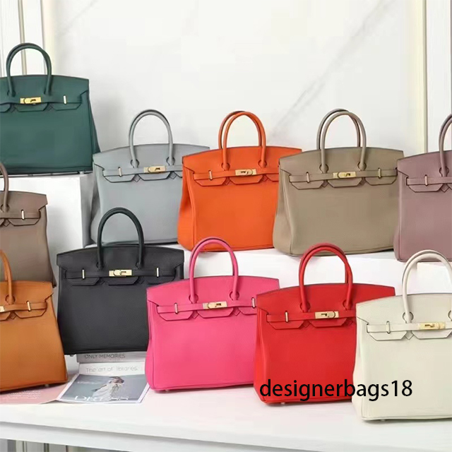 5A Fashionable real leather Quality Designer Bags Lady Handbags Women Shoulder Luxury Classic Retro Purse handle square With Stampe Lock Scarf Charm, Pay for freight
5A Fashionable real leather Quality Designer Bags Lady Handbags Women Shoulder Luxury Classic Retro Purse handle square With Stampe Lock Scarf Charm, Pay for freight