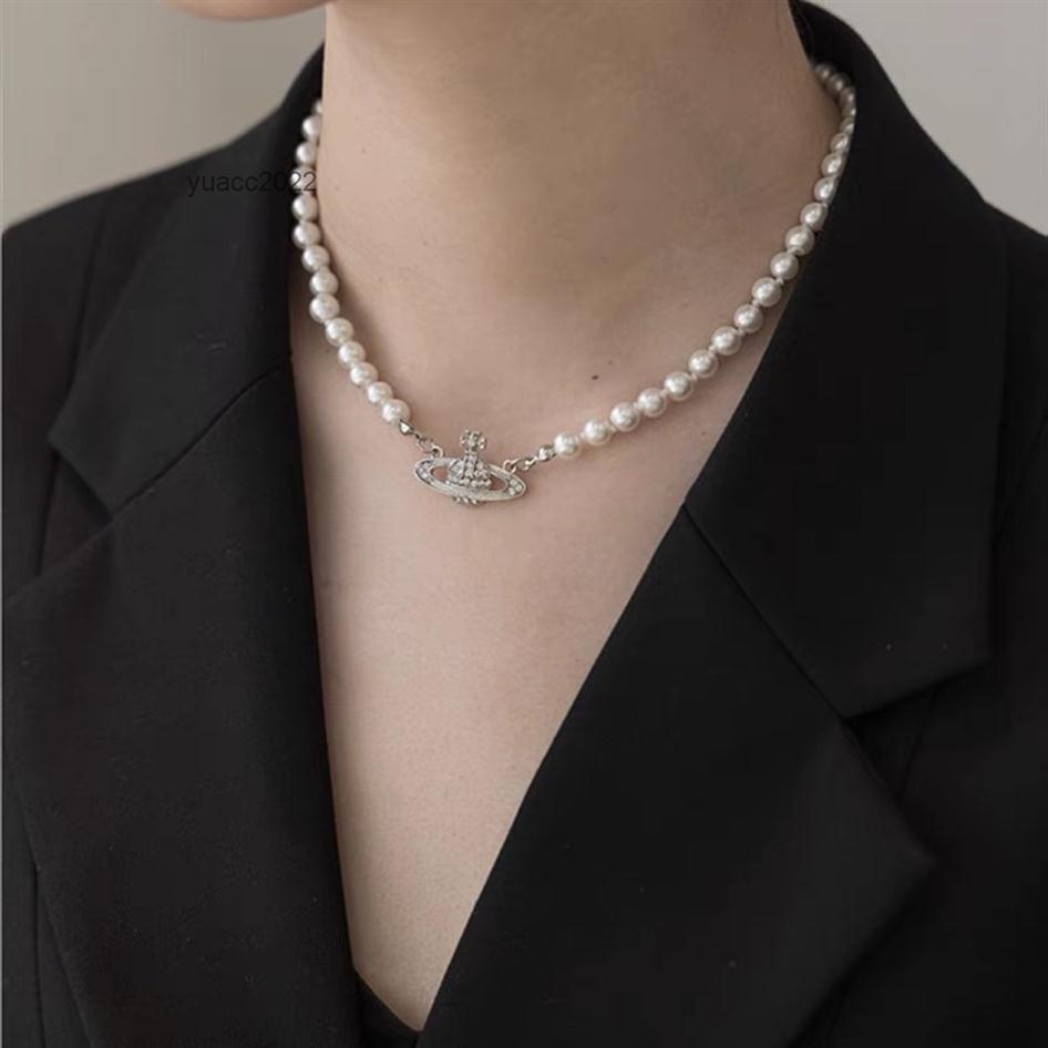 Pendant Necklaces Chaopai diamond encrusted Saturn pearl necklace women's net red light luxury Vivian Westwood full diamond planet258d
Pendant Necklaces Chaopai diamond encrusted Saturn pearl necklace women's net red light luxury Vivian Westwood full diamond planet258d