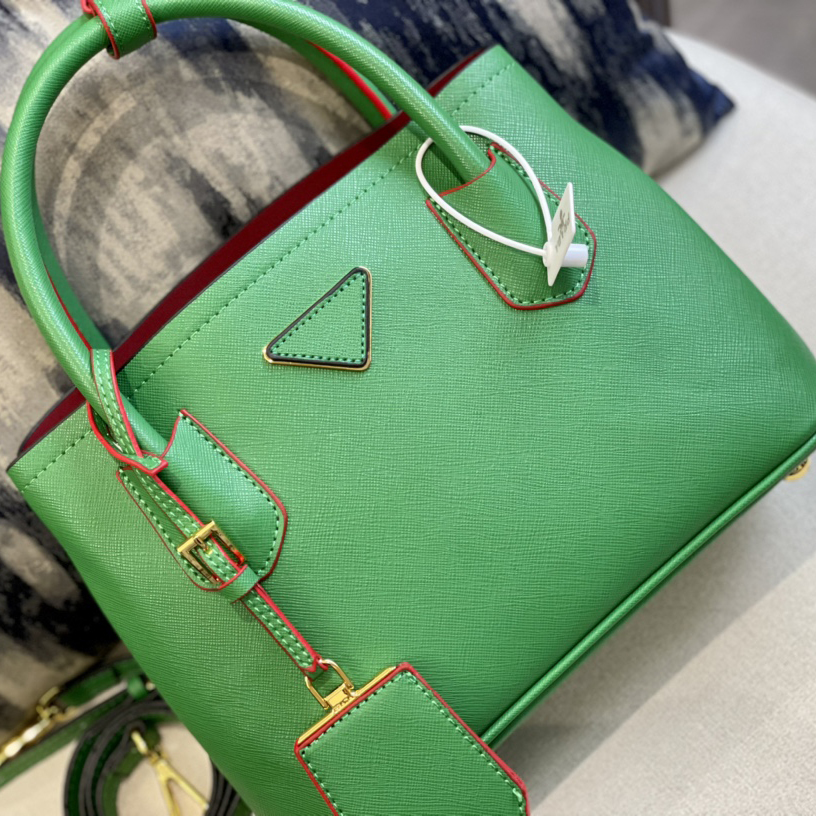 Luxurys Designer Totes Bag Fashion Hand Women Shoulder Bags Sports Crossbody Classic Geometric Leather Casual Christmas Fift Large, Beige
Luxurys Designer Totes Bag Fashion Hand Women Shoulder Bags Sports Crossbody Classic Geometric Leather Casual Christmas Fift Large, Beige