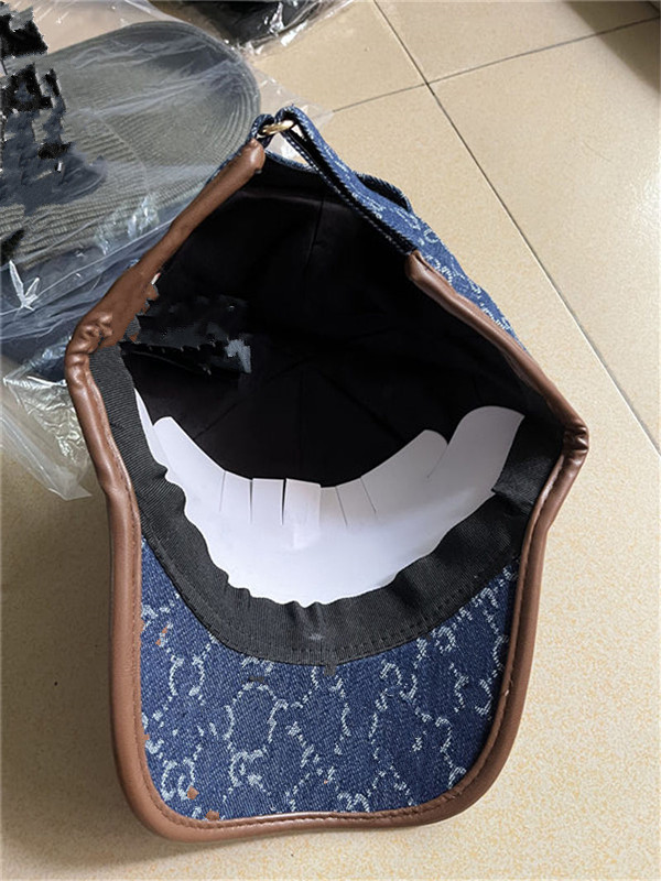 2022 Stripe Ball Caps Full Letter Print Snapback Hat Women Men Designer Baseball Cap Fashion Travel Sun Visor Hat
2022 Stripe Ball Caps Full Letter Print Snapback Hat Women Men Designer Baseball Cap Fashion Travel Sun Visor Hat