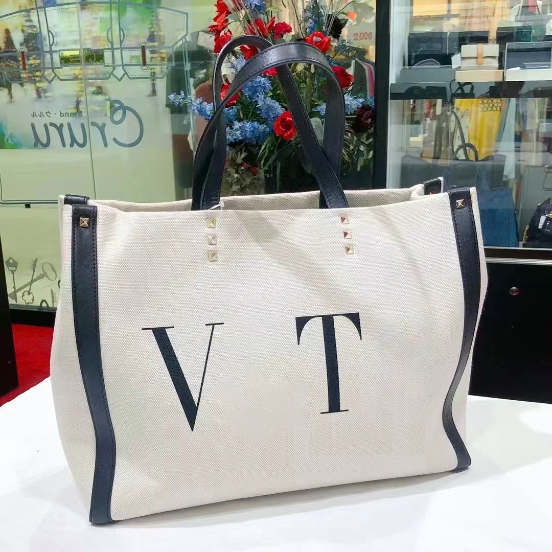 Fashion large Nylon Handbags Shopping Bags luggage Luxurys Designers tote Shoulder Crossbody women men totes Beach weekend pochette classic canvas trunk travel
Fashion large Nylon Handbags Shopping Bags luggage Luxurys Designers tote Shoulder Crossbody women men totes Beach weekend pochette classic canvas trunk travel