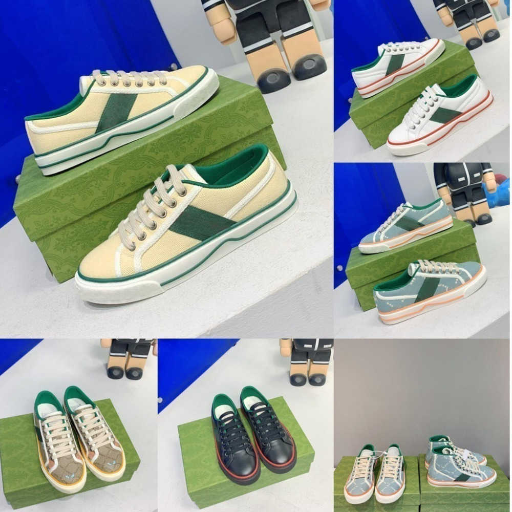 Desinger Shoes Tennis 1977 Women Men Platform Trainers Canvas Shoe Men Sneakers Classical Versatile Print Sneaker Chaussures With Original Box Size 35-46 NO411
Desinger Shoes Tennis 1977 Women Men Platform Trainers Canvas Shoe Men Sneakers Classical Versatile Print Sneaker Chaussures With Original Box Size 35-46 NO411