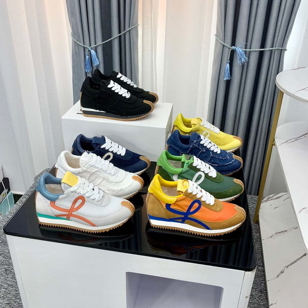 Mens Womens Loews Luxury Casual Shoes Flow Runner In Nylon Suede Lace Up Sneaker Soft Upper Honey Rubber Wave Sole That Curves Around 01
Mens Womens Loews Luxury Casual Shoes Flow Runner In Nylon Suede Lace Up Sneaker Soft Upper Honey Rubber Wave Sole That Curves Around 01