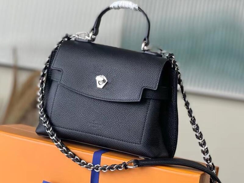 Realfine Bags 5A M20997 23cm Lockme Ever Mini Handbag Top Handle Purse For Women with Dust Bag, M20997 23cm 5a_03
Realfine Bags 5A M20997 23cm Lockme Ever Mini Handbag Top Handle Purse For Women with Dust Bag, M20997 23cm 5a_03