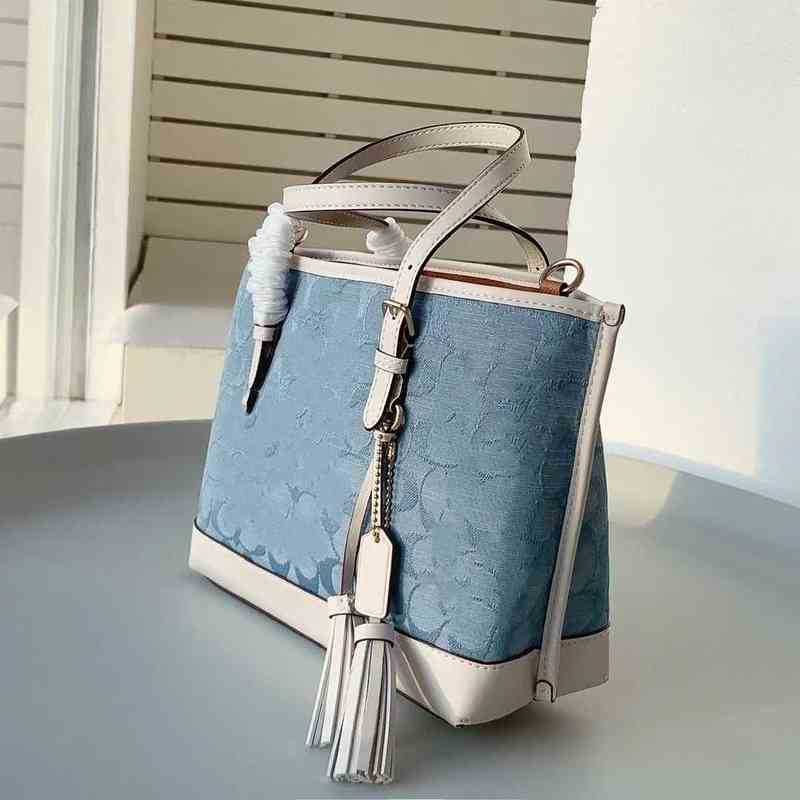 Designers Luxury 7A Bags Coch purse Handbag Crossbody Wallet For Womens Multicolour Fashion Lnclined Shoulder Bag Versatile CC Totes Large Capacity Saddle DCOJ, Denim blue
Designers Luxury 7A Bags Coch purse Handbag Crossbody Wallet For Womens Multicolour Fashion Lnclined Shoulder Bag Versatile CC Totes Large Capacity Saddle DCOJ, Denim blue