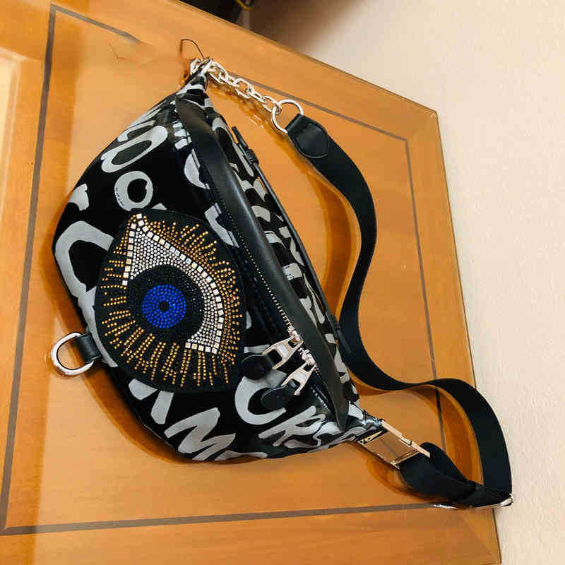 HBP Women Oxford Rhinestone Waist Bag Female Fashion Big Capacity Alphabet Graffiti Chest Pack Purse Bum Belt Bag 220809, Black
HBP Women Oxford Rhinestone Waist Bag Female Fashion Big Capacity Alphabet Graffiti Chest Pack Purse Bum Belt Bag 220809, Black