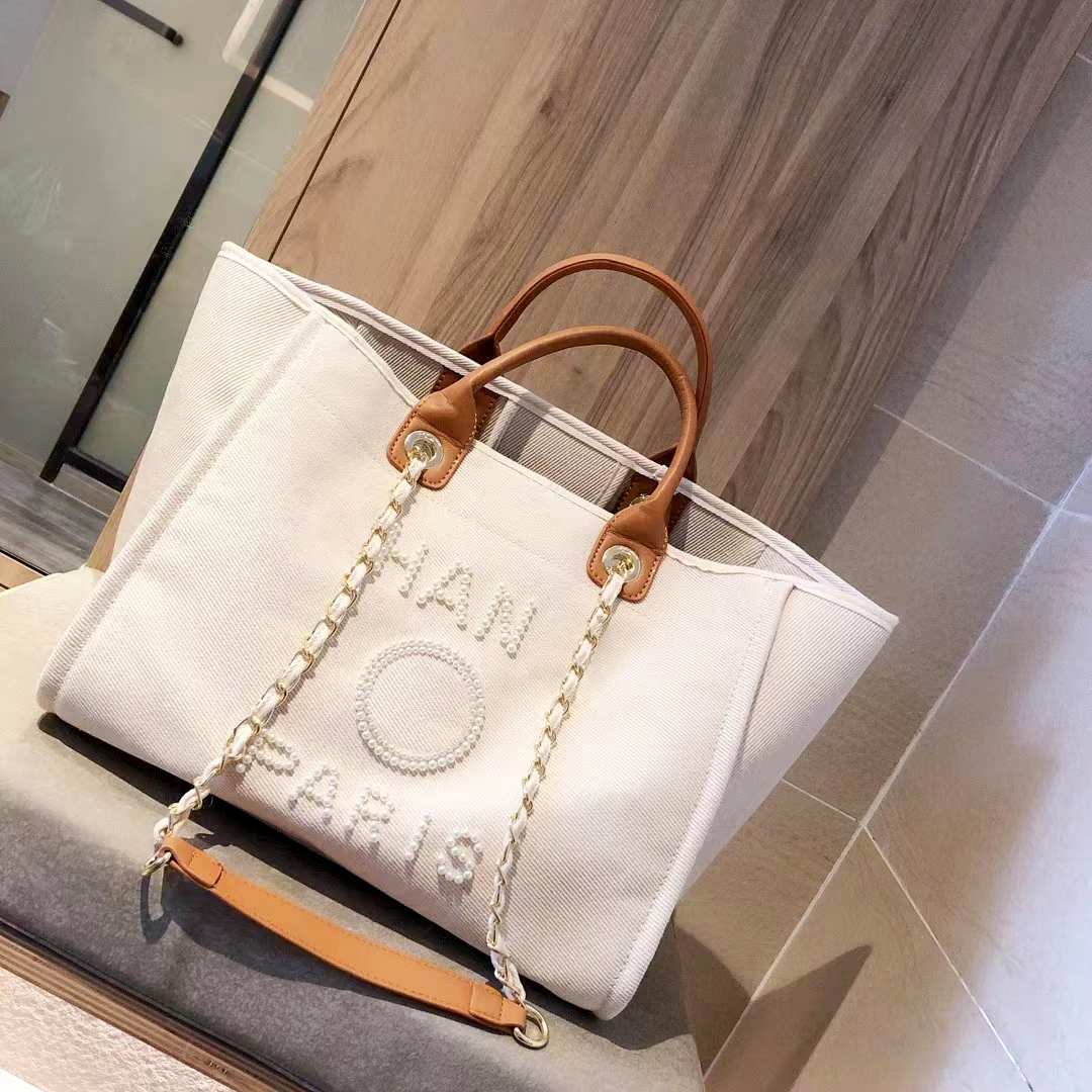Beach Cross Body bag deauville channel Luxury Designer famous Shopping travel Women's men tote luggage Hobo clutch Cool in summer travel shoulder handbag chain bags
Beach Cross Body bag deauville channel Luxury Designer famous Shopping travel Women's men tote luggage Hobo clutch Cool in summer travel shoulder handbag chain bags