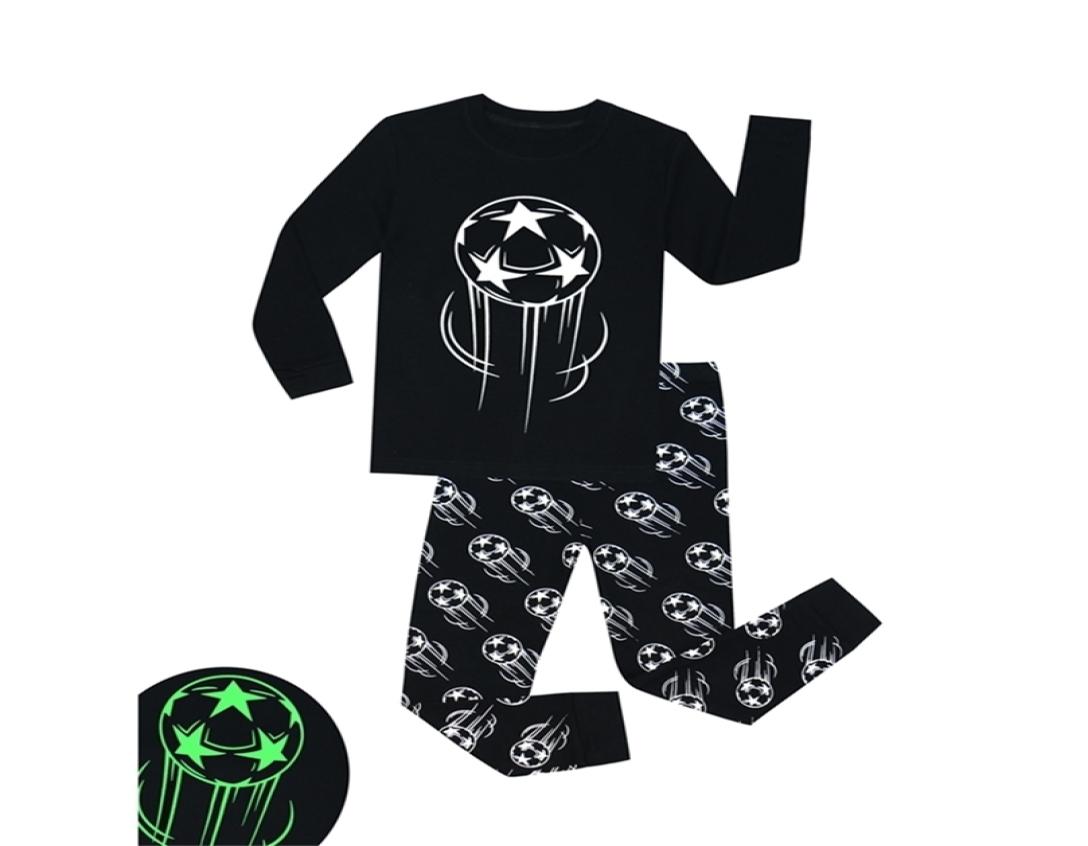 Latest Children Long Sleeve Glow in the Dark Football Pajamas Sets Kids Pajamas Boys Pajamas Pyjamas Kids Pijama nino LJ201216, Pd02
Latest Children Long Sleeve Glow in the Dark Football Pajamas Sets Kids Pajamas Boys Pajamas Pyjamas Kids Pijama nino LJ201216, Pd02