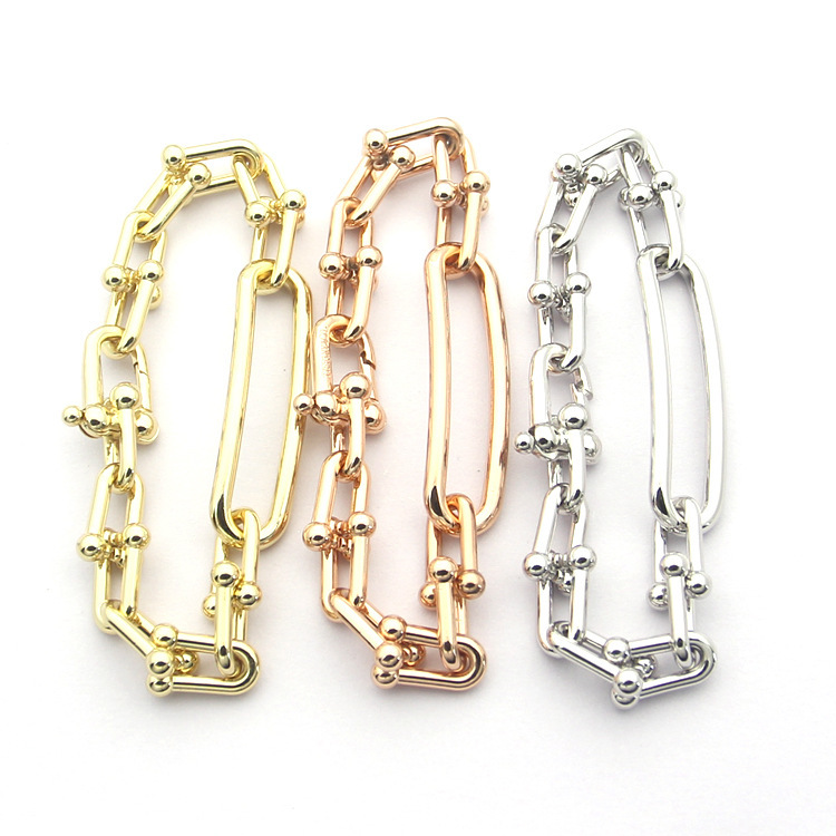 Womens Large U-shape Bracelets hand Chain Designer Jewelry Chain mens Bracelet Full Brand as Wedding Christmas Gift
Womens Large U-shape Bracelets hand Chain Designer Jewelry Chain mens Bracelet Full Brand as Wedding Christmas Gift