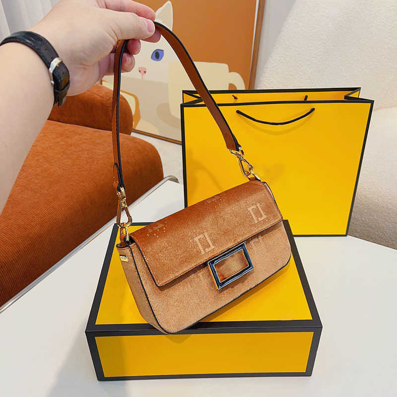 Shoulder Bags womens designer bag luxury handbag Elegant Velour Square Underarm Crossbody Bags Women Designers Purse Wallet 221116, Fbag-01
Shoulder Bags womens designer bag luxury handbag Elegant Velour Square Underarm Crossbody Bags Women Designers Purse Wallet 221116, Fbag-01
