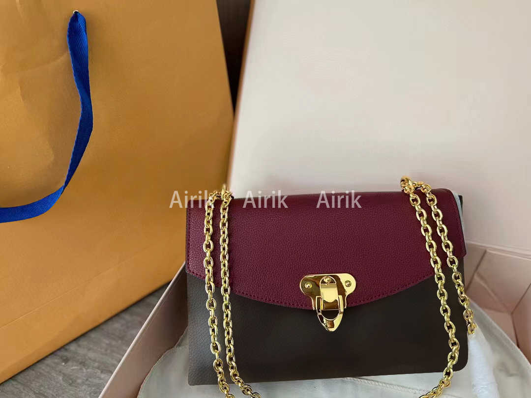 Real Leathers Bag Luxury Bags Fashion Ladies Crossbody Designer Handbag Pretty Letters Shoulder bag women Handbags with Dustproof wallets MM
Real Leathers Bag Luxury Bags Fashion Ladies Crossbody Designer Handbag Pretty Letters Shoulder bag women Handbags with Dustproof wallets MM