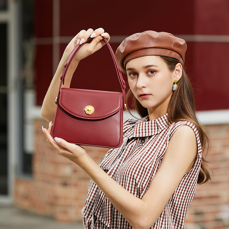Women Inclined Shoulder Bags Fashion casual Womens Bag Small Handbag Totes High-capacity Genuine leather Large volume wholesale Girl Mobile Phone Bag Black 1753, White
Women Inclined Shoulder Bags Fashion casual Womens Bag Small Handbag Totes High-capacity Genuine leather Large volume wholesale Girl Mobile Phone Bag Black 1753, White
