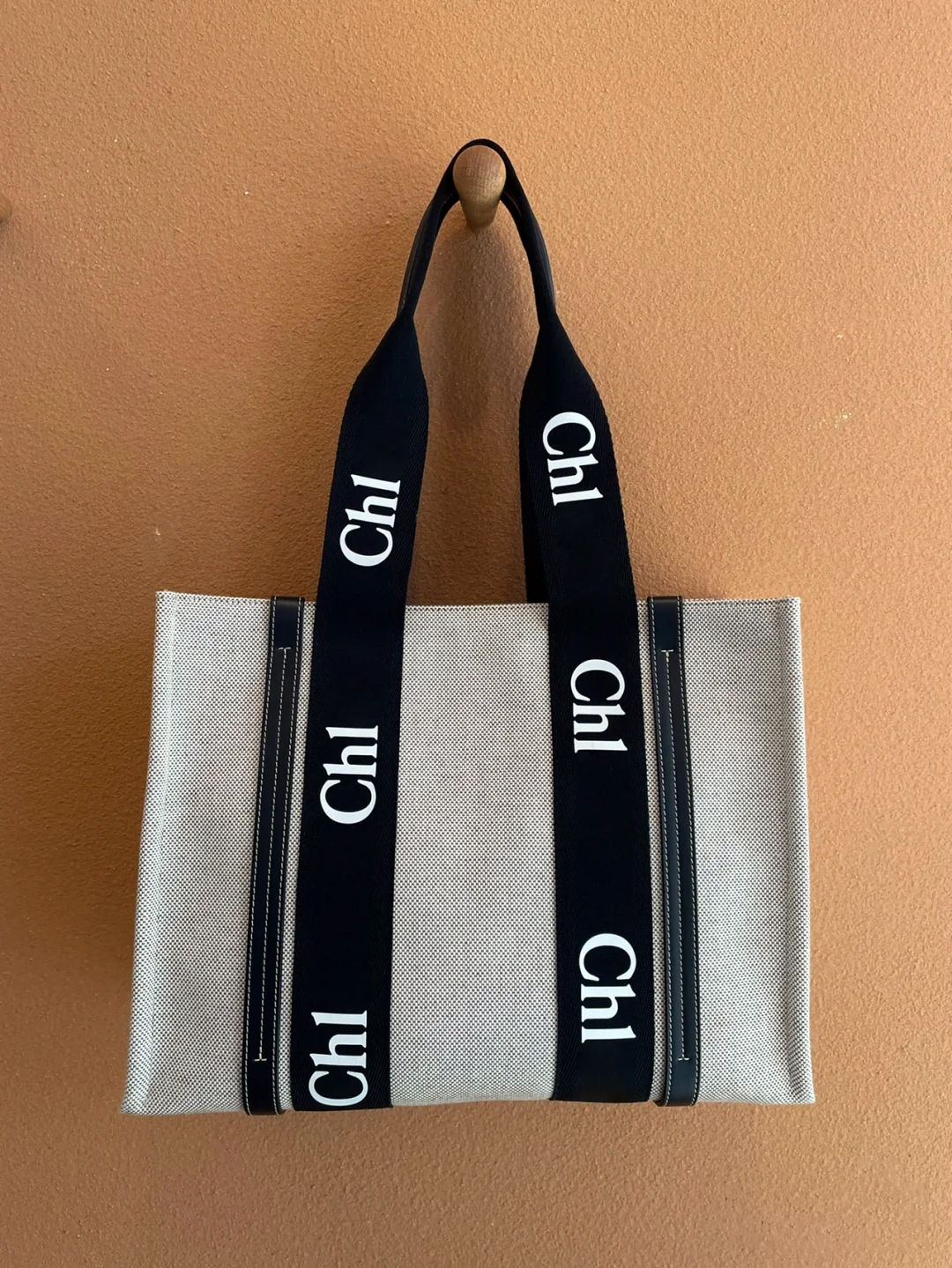 Tote large beach canvas Shopping Clutch Bags WOODY Luxurys handbag Shoulder Designers Womens Crossbody wholesale Wallet fashion famous hobo diaper cosmetic sling
Tote large beach canvas Shopping Clutch Bags WOODY Luxurys handbag Shoulder Designers Womens Crossbody wholesale Wallet fashion famous hobo diaper cosmetic sling
