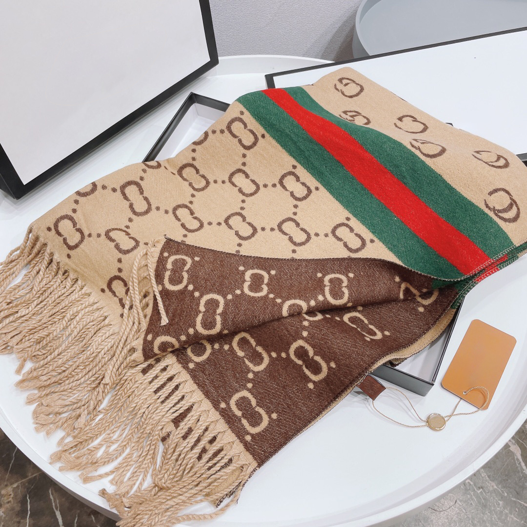 Luxurys Fashion Landscape Two-color Double-sided Designers Scarf Double-sided Thickened Long Versatile Shawl Headband Elegant embroidery scarfs good nice
Luxurys Fashion Landscape Two-color Double-sided Designers Scarf Double-sided Thickened Long Versatile Shawl Headband Elegant embroidery scarfs good nice