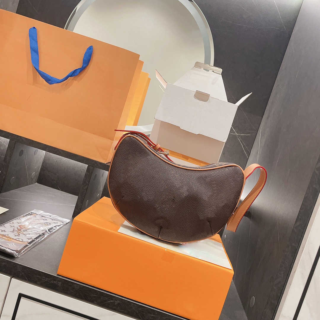 luxurys Fashion women High Quality Half Moon Bags L designers CrossBody Saddle Shoulder Bags Letter Floral Lvity Handbag ladies purse SS Cross, Style 0
luxurys Fashion women High Quality Half Moon Bags L designers CrossBody Saddle Shoulder Bags Letter Floral Lvity Handbag ladies purse SS Cross, Style 0