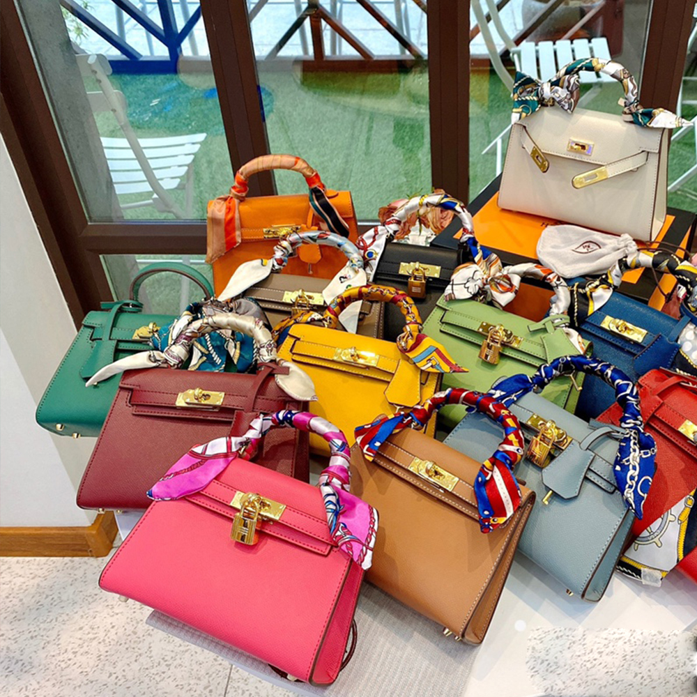 mini birkin bags Kellies tote Woman shoulder bag Designer Handbags Lady Genuine Leather Totes female leather oblique cross platinum portable Crossbodyss 19 cm, Orange
mini birkin bags Kellies tote Woman shoulder bag Designer Handbags Lady Genuine Leather Totes female leather oblique cross platinum portable Crossbodyss 19 cm, Orange