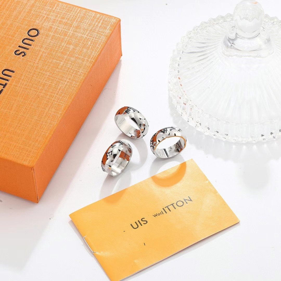 Highly Quality Luxury Jewelry Designer Item Rings Women Love Charms Wedding Supplies Stainless Steel Rhinestone Ring Fine Finger Ring1
Highly Quality Luxury Jewelry Designer Item Rings Women Love Charms Wedding Supplies Stainless Steel Rhinestone Ring Fine Finger Ring1