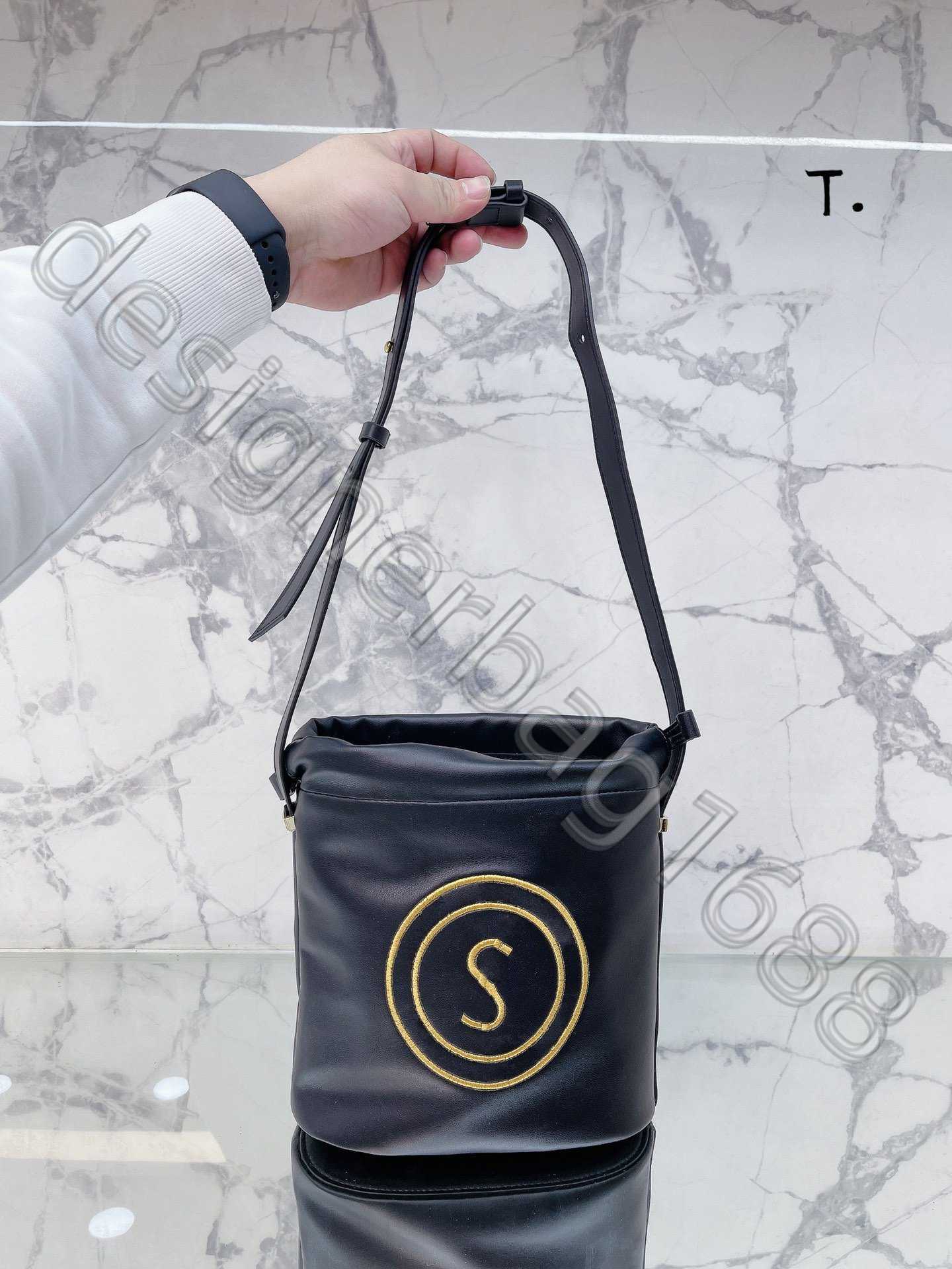 Bucket bags Handbags Fashion Exclusive Drawstring Tote Bag Card Holder Handbags Saddles Bags Purses Famous Designers Brands Leather, Compensate the difference
Bucket bags Handbags Fashion Exclusive Drawstring Tote Bag Card Holder Handbags Saddles Bags Purses Famous Designers Brands Leather, Compensate the difference