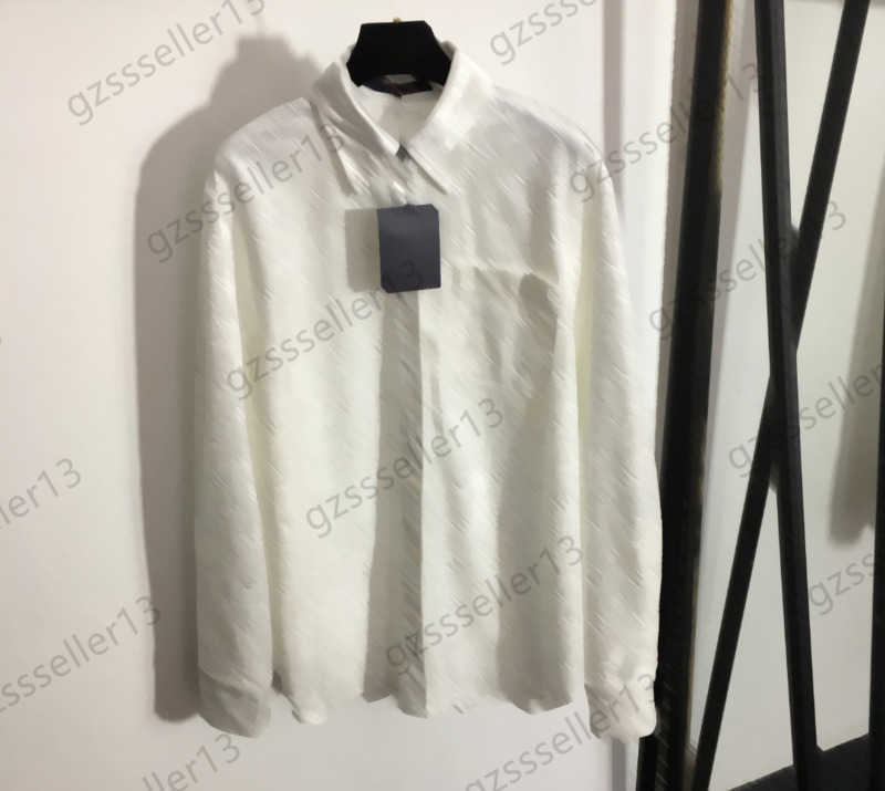 Luxury Womens Blouses Shirts Tops Presbyopia Logo Embossed Velvet Shirt Chest Pocket Lapel Long Sleeve Blouse Designer Brand Women Clothes 2 Colors 1970
Luxury Womens Blouses Shirts Tops Presbyopia Logo Embossed Velvet Shirt Chest Pocket Lapel Long Sleeve Blouse Designer Brand Women Clothes 2 Colors 1970