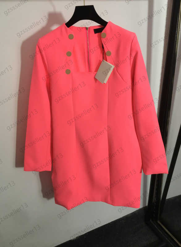 Dresses Womens Casual Dress Custom Lion Head Button Decoration Square Collar Dress Back Zipper Long-sleeved Half Length Skirt Designer Brand Women Wear 2 Colors 1970
Dresses Womens Casual Dress Custom Lion Head Button Decoration Square Collar Dress Back Zipper Long-sleeved Half Length Skirt Designer Brand Women Wear 2 Colors 1970