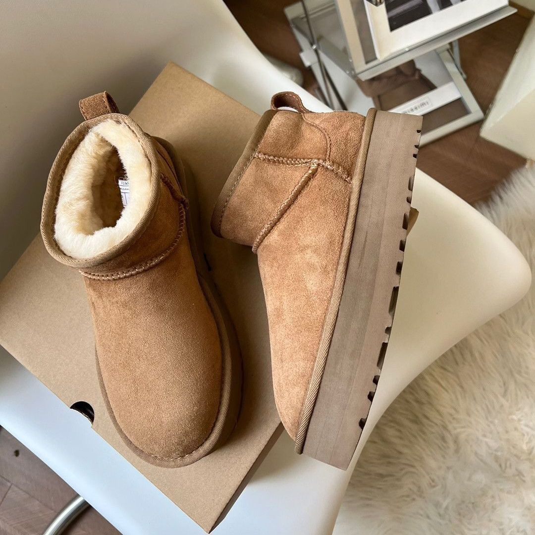 Mini Platform Snow Boots For Woman Warm Boot Classic Thick Bottom Unisex Winter Shoes Sheepskin Cowskin Genuine Leather Plush Ankle Booties with Fur Plus Size 43, Box
Mini Platform Snow Boots For Woman Warm Boot Classic Thick Bottom Unisex Winter Shoes Sheepskin Cowskin Genuine Leather Plush Ankle Booties with Fur Plus Size 43, Box