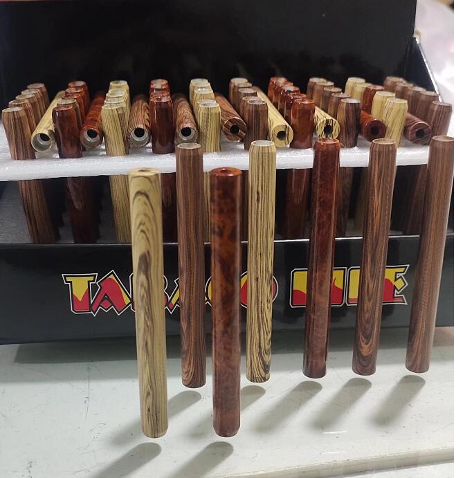 Cigarette Shaped Wood Grain Metal Pipe Hitters Bat Hand Tobacco Smoking Cigar Pipes Tube Holder Tools 78mm Length Snuff Snorter
Cigarette Shaped Wood Grain Metal Pipe Hitters Bat Hand Tobacco Smoking Cigar Pipes Tube Holder Tools 78mm Length Snuff Snorter