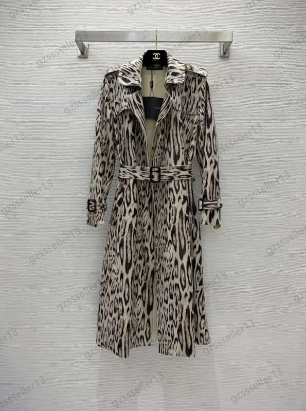 Coats Women Wool Blends Snakeskin Bright Leopard Print Medium Length Trench Coat Lapel Windproof Cloth Design Belt Slim Slit Outerwear Womens Apparel 1970
Coats Women Wool Blends Snakeskin Bright Leopard Print Medium Length Trench Coat Lapel Windproof Cloth Design Belt Slim Slit Outerwear Womens Apparel 1970