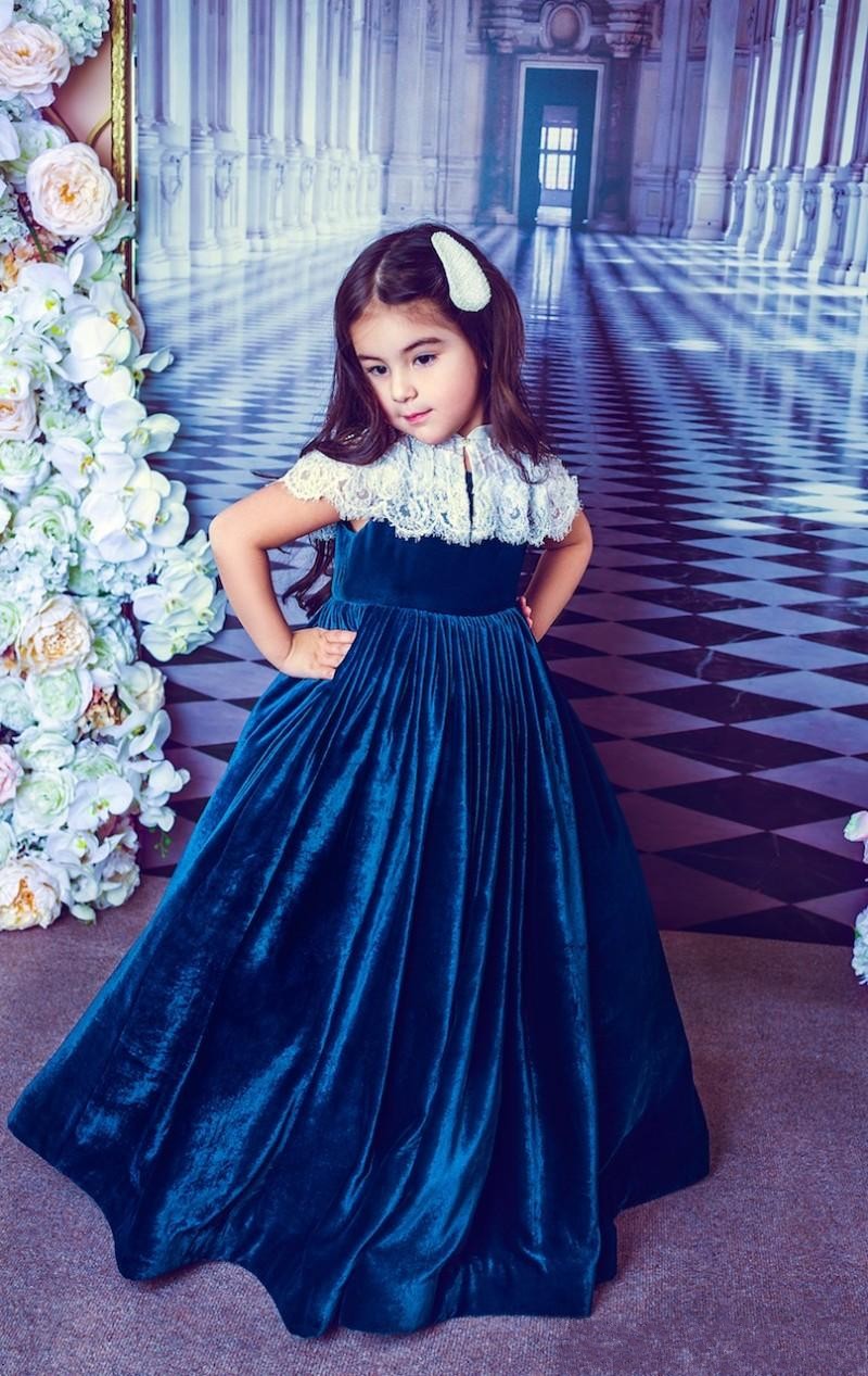 Royal Blue Princess Flower Girl Dresses Sweep Train High Neck White Lace Crystal Beads Veet Gilrs Pageant Little Kids First Communion Dress Dark Red 4