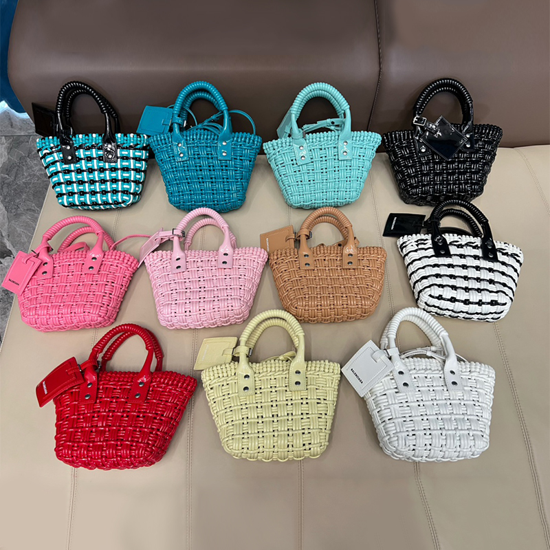 Fashion Bags Basket Bag Paris Bistro Woven Handbag Summer 2022 New mini Tote classic brand high level handbag single shoulder Totes, Red
Fashion Bags Basket Bag Paris Bistro Woven Handbag Summer 2022 New mini Tote classic brand high level handbag single shoulder Totes, Red