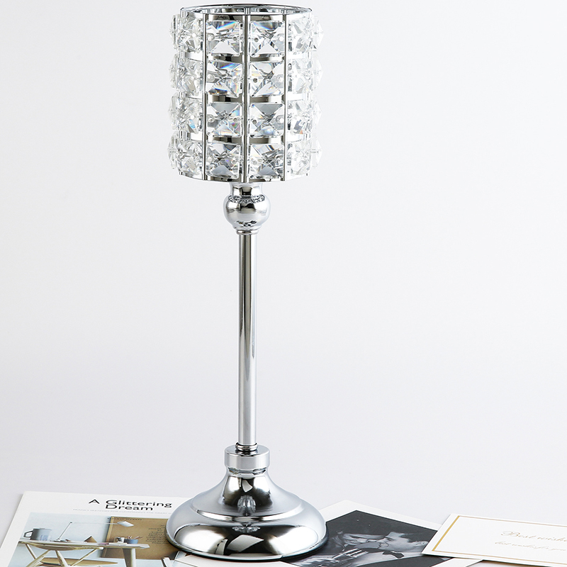 Creativity Crystal Candle Holder Retro Metal Vertical Candlestick Wedding Christmas Holiday Home Decoration Candelabrum Gift XJ260305