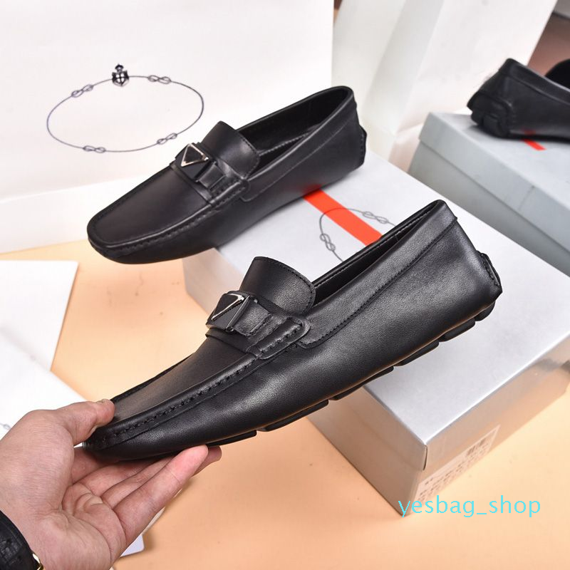 Men Black Leather Loafers Gentleman Driving Shoes Casual Penny Loafer Business Work 2161 Party Sneaker Rubber Block Sole Oxfords
Men Black Leather Loafers Gentleman Driving Shoes Casual Penny Loafer Business Work 2161 Party Sneaker Rubber Block Sole Oxfords