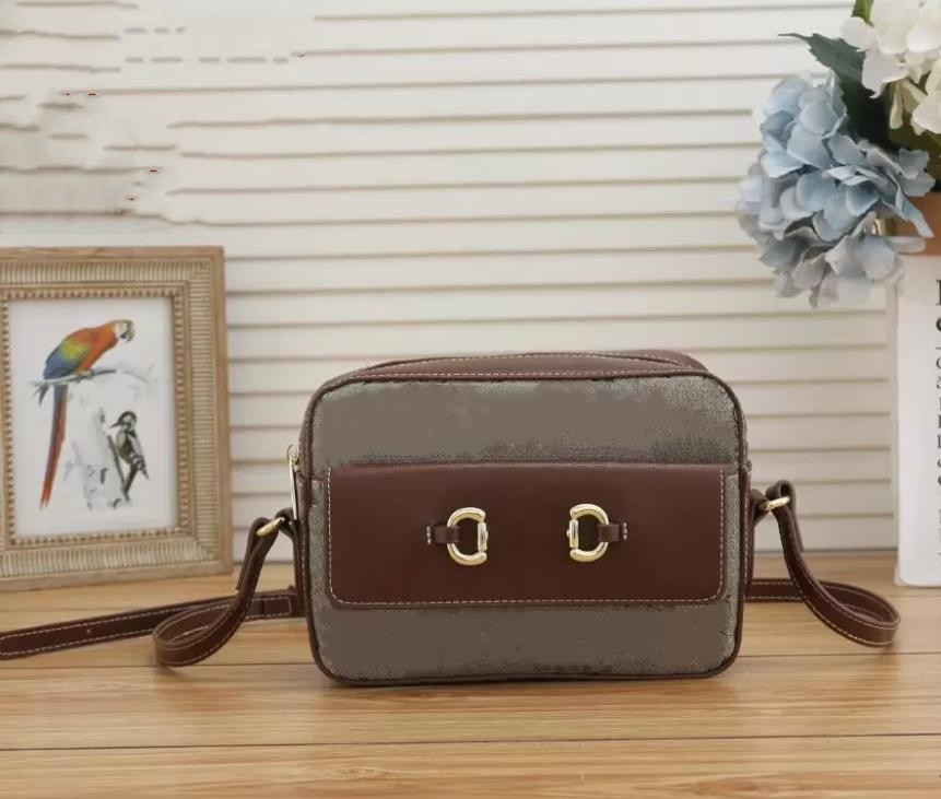 Fashion designer Shoulder Bags Women Handbags Bags Crossbody Soho Bag Disco Fringed Messenger Bags Purse 58001, Brown
Fashion designer Shoulder Bags Women Handbags Bags Crossbody Soho Bag Disco Fringed Messenger Bags Purse 58001, Brown