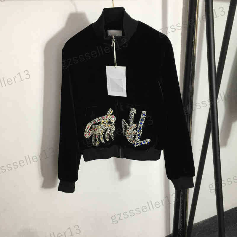 Embroidery Womens Jacket Luxury Designer Jackets For Women Fashion CH Pearl Diamond High-end Gold Velvet Zipper Stand Collar Jacket, 20
Embroidery Womens Jacket Luxury Designer Jackets For Women Fashion CH Pearl Diamond High-end Gold Velvet Zipper Stand Collar Jacket, 20