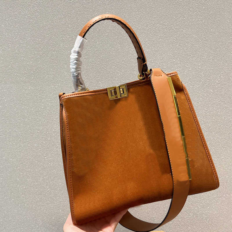 Shopping Bags tote Women Tote Leather Crossbody Womens Designer Luxurys Handbag Wallet Shoulder Party Evening Handbags 221111, Black--22*13cm
Shopping Bags tote Women Tote Leather Crossbody Womens Designer Luxurys Handbag Wallet Shoulder Party Evening Handbags 221111, Black--22*13cm