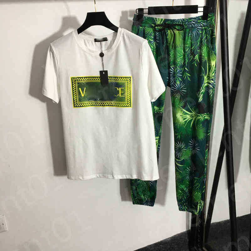 Fashion Womens Two Piece Pants Brand Logo Letter Pattern Printed Breathable Cotton T-Shirt Slim High Waist Loose Leggings Sports Suit Luxury Designer Women Clothing
Fashion Womens Two Piece Pants Brand Logo Letter Pattern Printed Breathable Cotton T-Shirt Slim High Waist Loose Leggings Sports Suit Luxury Designer Women Clothing