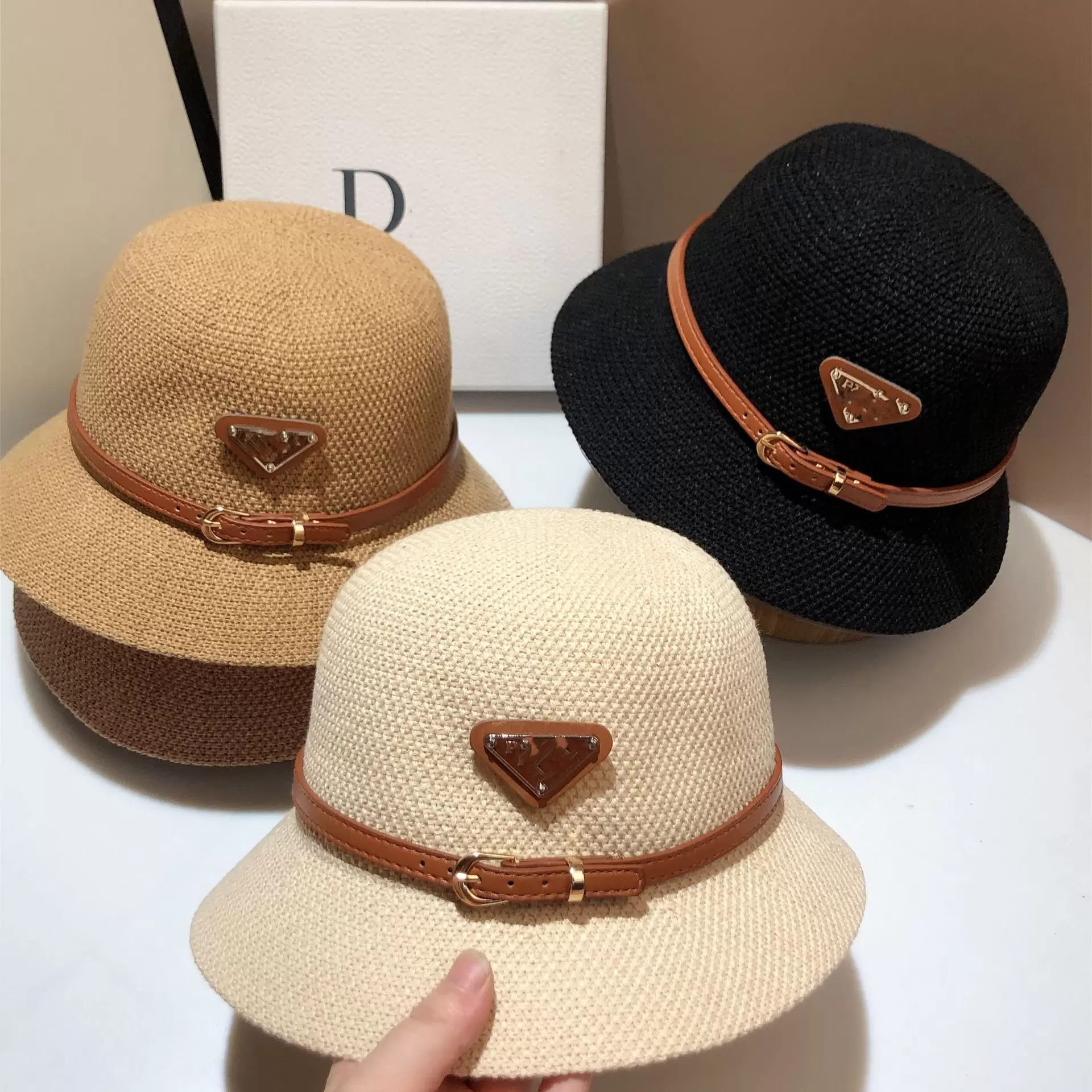 Brand designer autumn and winter knitted shaped basin hat fashionable European and American inverted triangle belt fisherman hats star brands Crochet casual cap, Pink khaki
Brand designer autumn and winter knitted shaped basin hat fashionable European and American inverted triangle belt fisherman hats star brands Crochet casual cap, Pink khaki