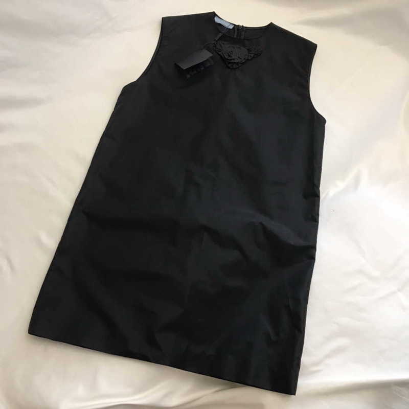 Casual Dresses designer Spring Summer Women Dress Fashion Short Sleeve Skirt 8 Different Models Re Nylon Material Siamese JFYP, Ly5318
Casual Dresses designer Spring Summer Women Dress Fashion Short Sleeve Skirt 8 Different Models Re Nylon Material Siamese JFYP, Ly5318