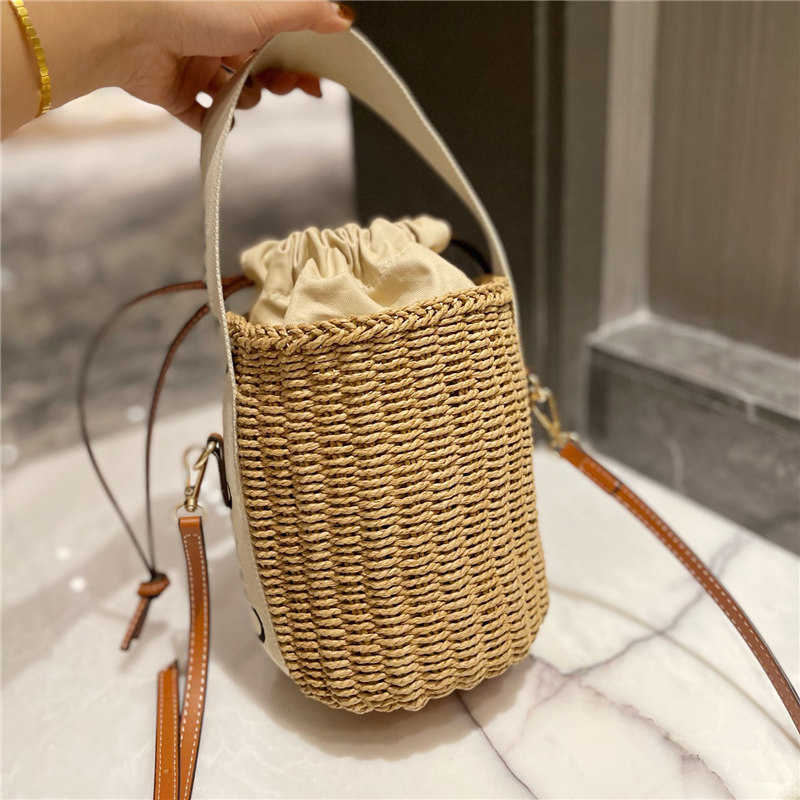 Designer Bags Luxury Choles Bag High Quality Bag Women Shoulder s Drawstring Woody Totes Bucket Beach Woven Handbags Straw Crossbody Purses Small
Designer Bags Luxury Choles Bag High Quality Bag Women Shoulder s Drawstring Woody Totes Bucket Beach Woven Handbags Straw Crossbody Purses Small