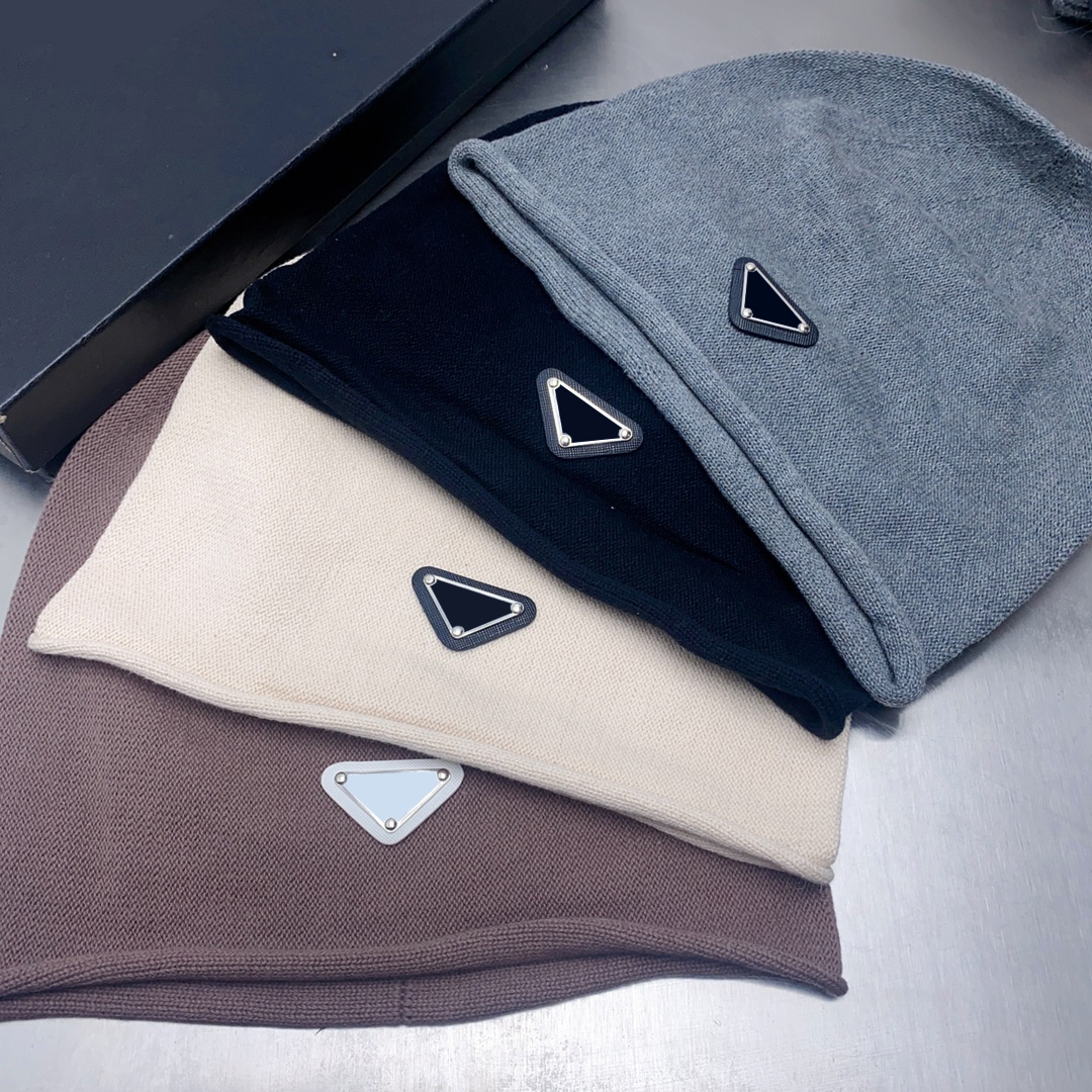 Classic Metal Triangle Designer Beanies Wool Skull Caps Unisex Winter Warm Caps Outdoor Ski Hat, Grey
Classic Metal Triangle Designer Beanies Wool Skull Caps Unisex Winter Warm Caps Outdoor Ski Hat, Grey