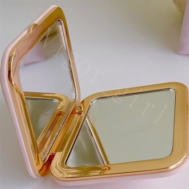 New Mm Brand Compact Mirrors Eu Style Vintage Doublesided Square Mirror with Dust Bag for Lady Nice Quality 2 Color Stock