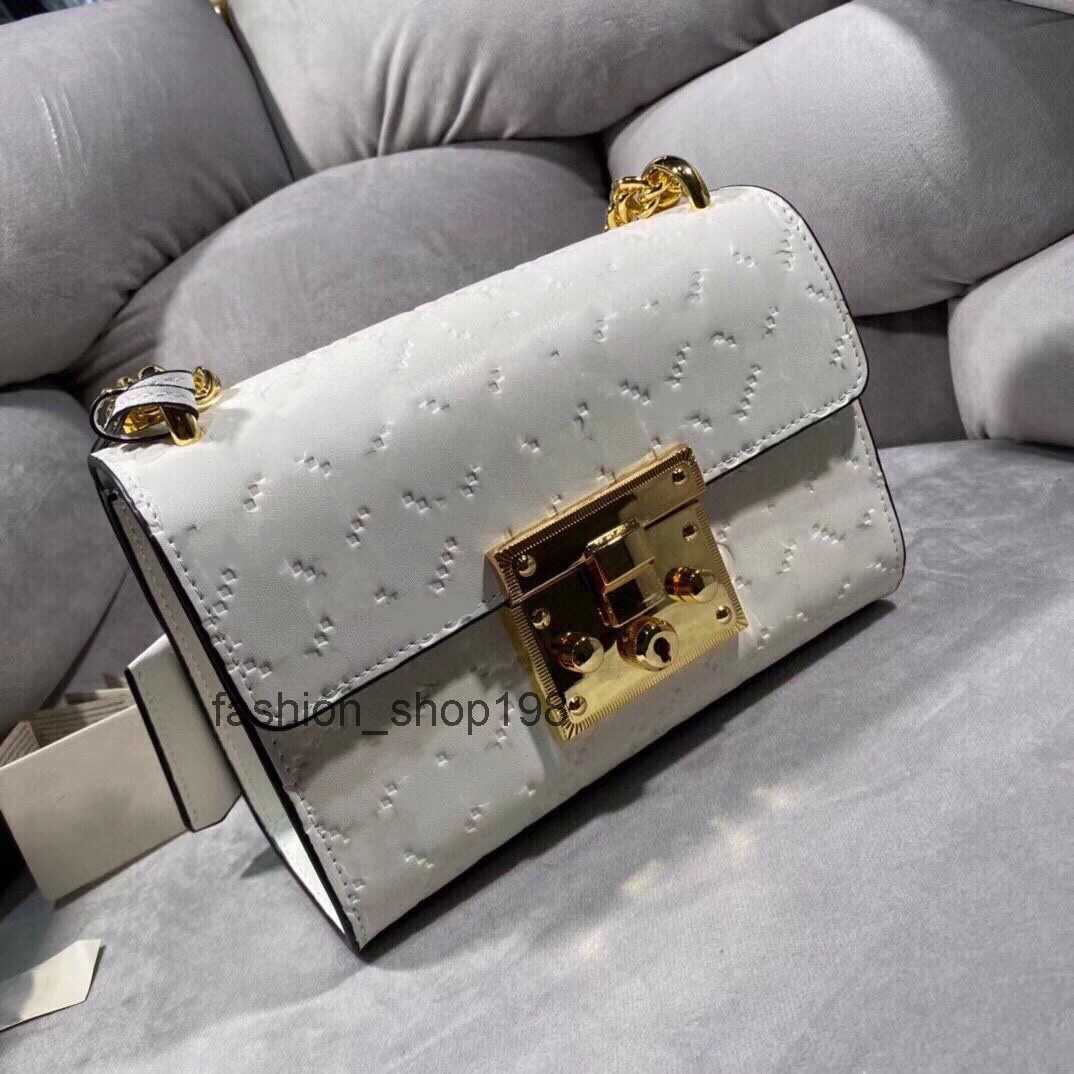 Classic embossed white shoulder bag Small covered square Purse Metal chain gold hardware BUCKLE Daily women's cross body bags Designer handb
Classic embossed white shoulder bag Small covered square Purse Metal chain gold hardware BUCKLE Daily women's cross body bags Designer handb