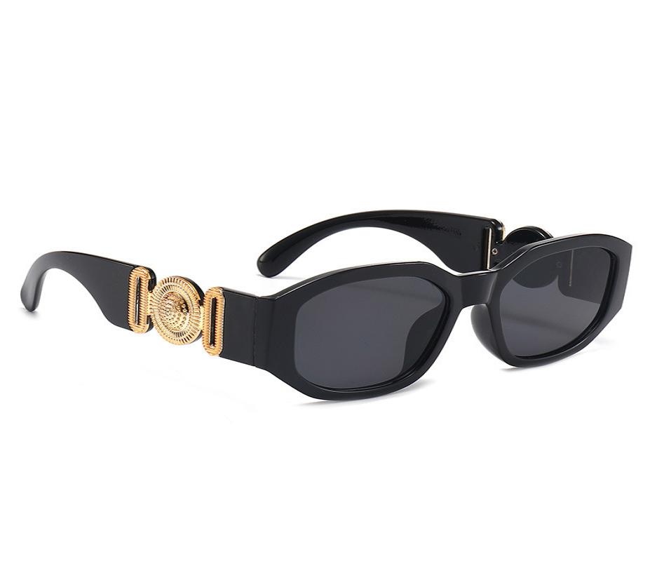 Kleine Rechthoek Mannen Vrouwen Vierkante Zonnebril Travel Shad Vintage Retro UV400 Lunette Soleil Femme Gafas De Sol3382485
Kleine Rechthoek Mannen Vrouwen Vierkante Zonnebril Travel Shad Vintage Retro UV400 Lunette Soleil Femme Gafas De Sol3382485