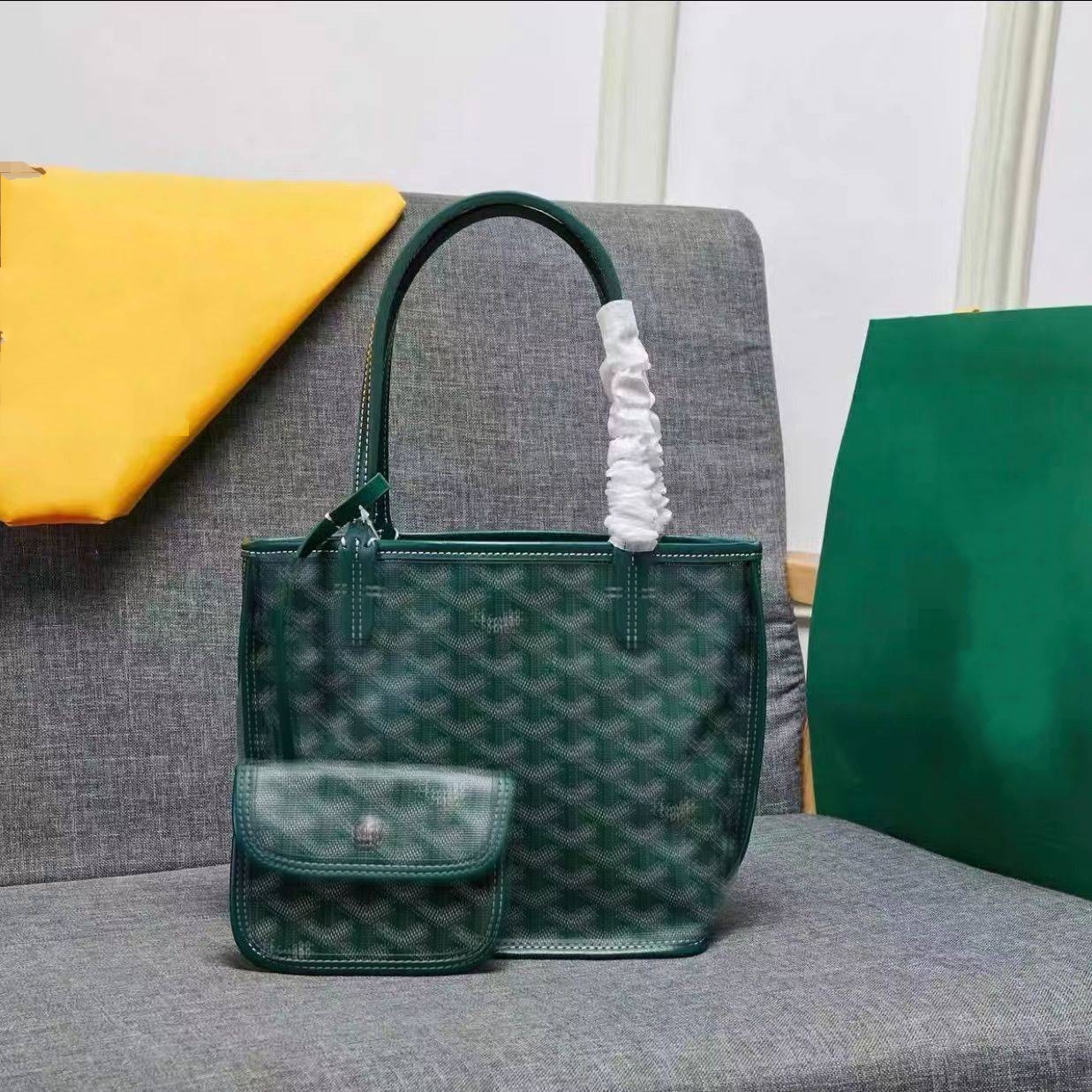 New Fashion Luxurys Designers goyar tote bag womens men Wallets wholesale double sided shopping totes hangbag pochette Hobo leather Shoulder Bags, Red
New Fashion Luxurys Designers goyar tote bag womens men Wallets wholesale double sided shopping totes hangbag pochette Hobo leather Shoulder Bags, Red