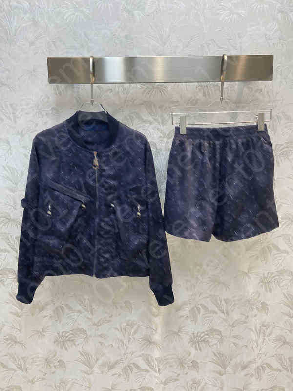 Fashion Designer Womens Two Piece Pants Brand Logo Classic Print Jacket Slim Fit High Waist Shorts Suit Retro Style Elegant Luxury Women Clothing
Fashion Designer Womens Two Piece Pants Brand Logo Classic Print Jacket Slim Fit High Waist Shorts Suit Retro Style Elegant Luxury Women Clothing