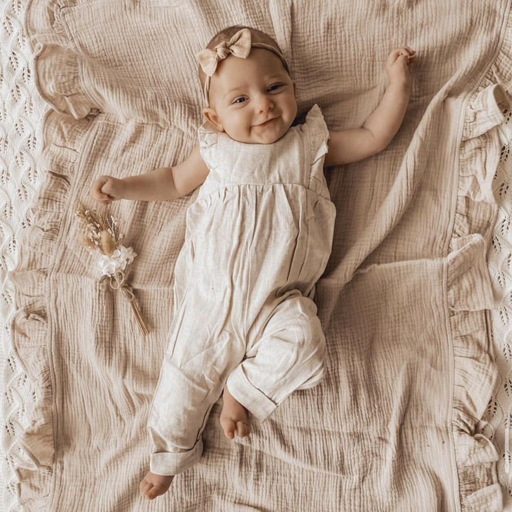 Sleeping Bags INS Ruffled Muslin Baby Swaddle Blankets for Born Infant Bedding Organic Accessories born Receive Blanket Cotton 221122