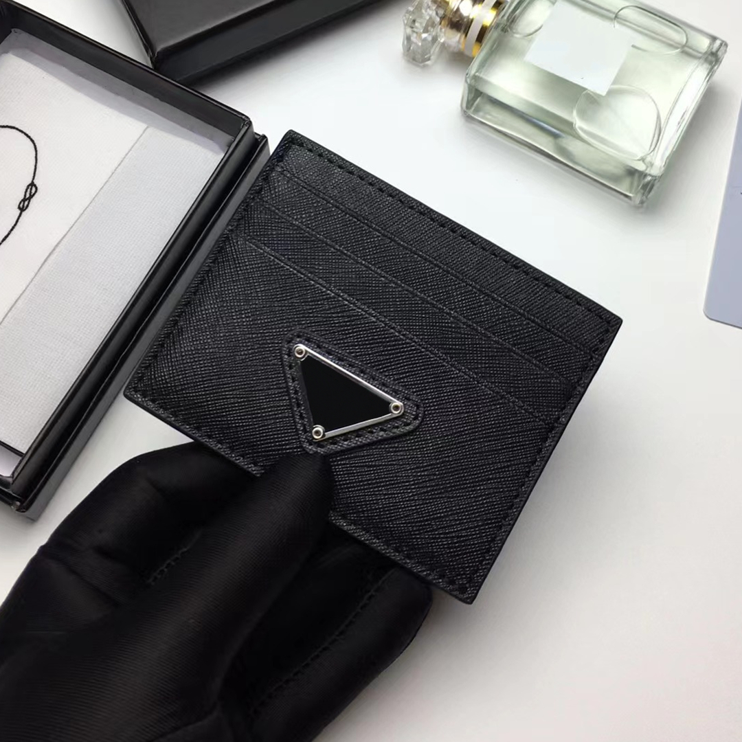 Luxury Designer Card Holder Genuine Leather Wallets Fashion Womens P Purses Mens Credit Cards Wallet Bag Travel Documents Passport Holders Gift With Box, 6#
Luxury Designer Card Holder Genuine Leather Wallets Fashion Womens P Purses Mens Credit Cards Wallet Bag Travel Documents Passport Holders Gift With Box, 6#
