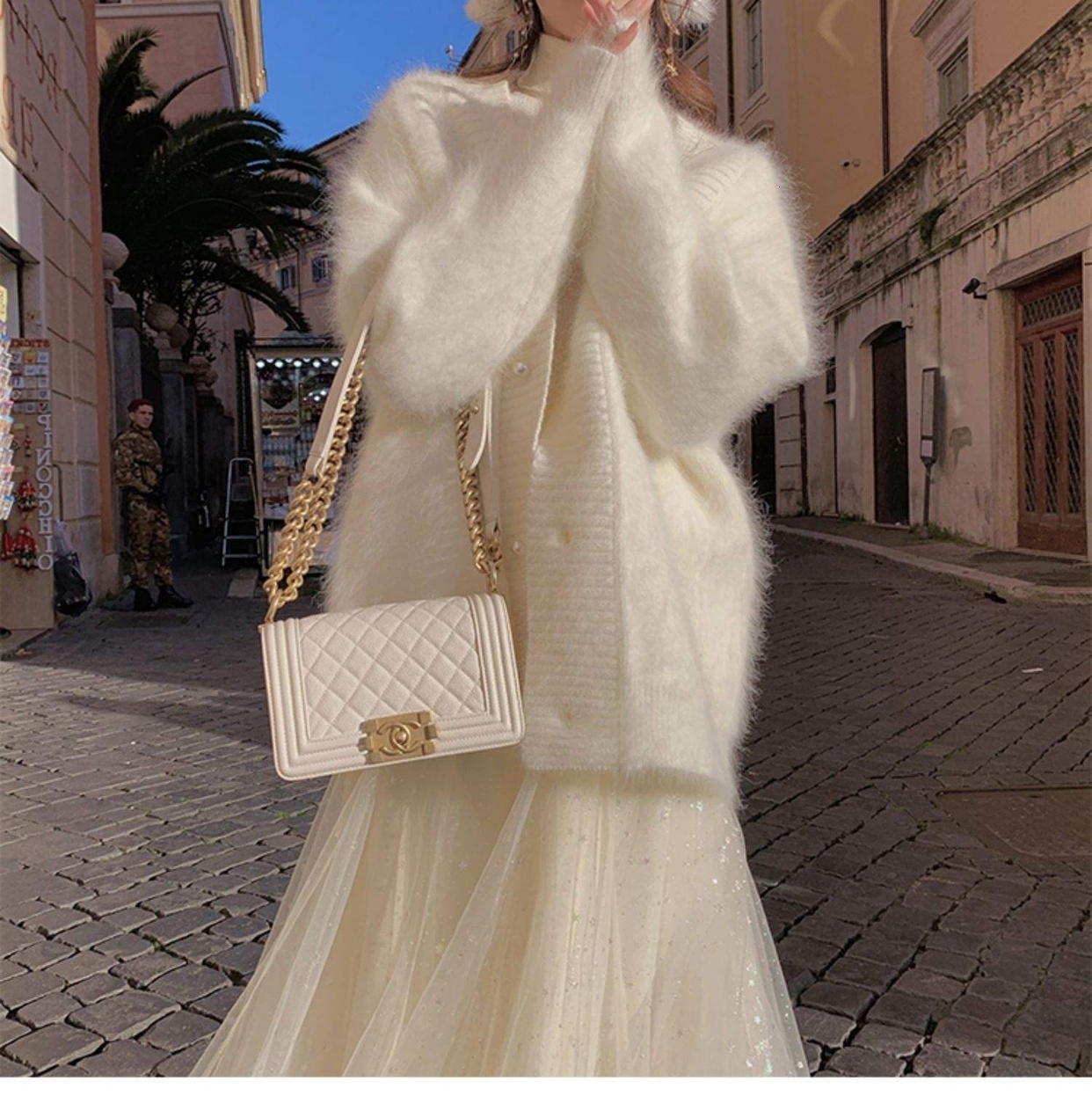 Women's Knits Tees Elegant Women Mink Cashmere Cardigan Coat Chic Autumn Winter Pearl Button V Neck Knitted Mohair Thick Loose Sweater Jacket 221