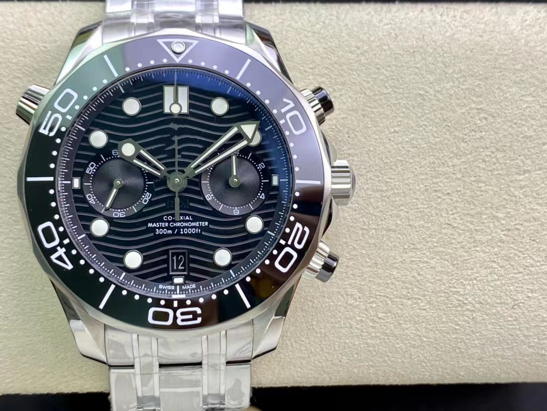 OM 300M Men's watch Timing function CAL.9900 Mechanical movement Size 44MM Ceramic frame Sapphire crystal glass Water proof function, As shown
OM 300M Men's watch Timing function CAL.9900 Mechanical movement Size 44MM Ceramic frame Sapphire crystal glass Water proof function, As shown
